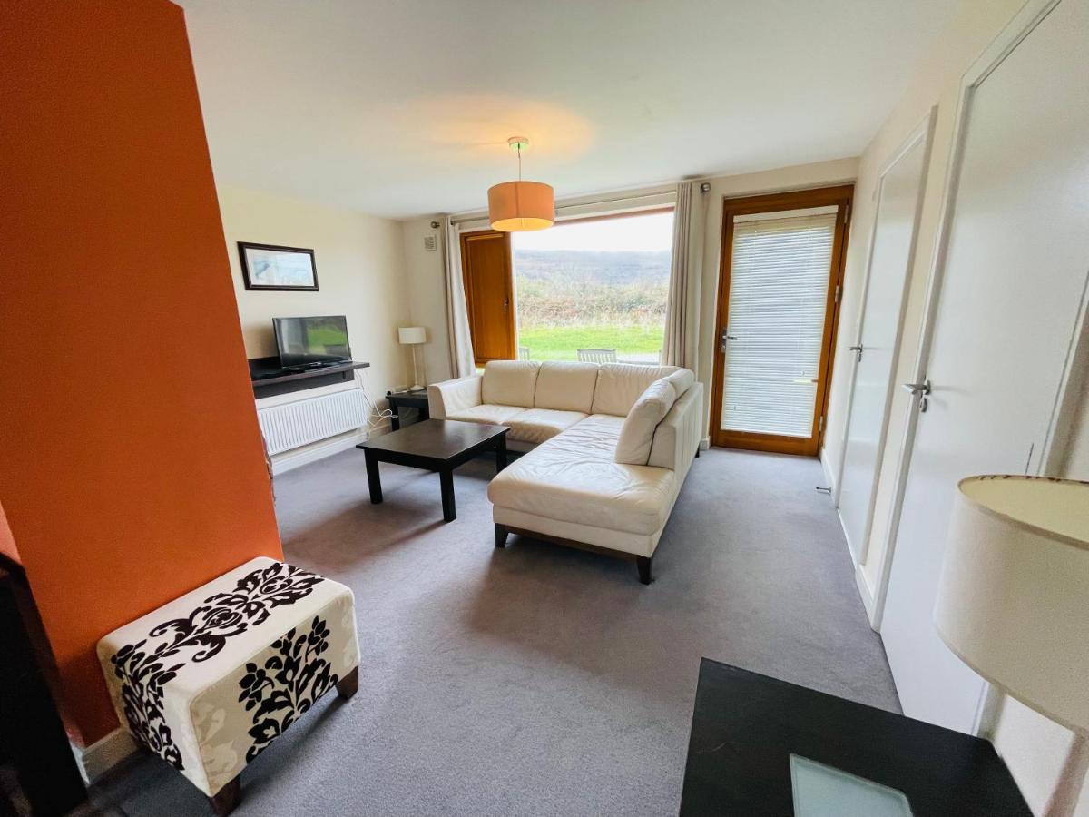 Burren Atlantic Hotel & Holiday Cottages แบลลีย์วอน ภายนอก รูปภาพ