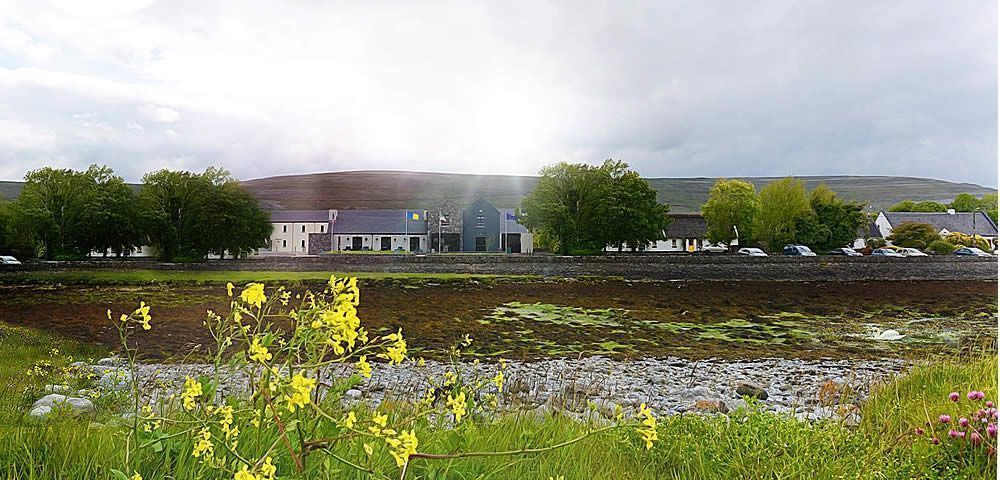Burren Atlantic Hotel & Holiday Cottages แบลลีย์วอน ภายนอก รูปภาพ